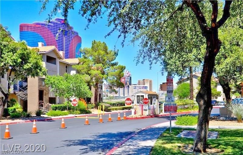 Photo 9 of 35, 4200 S Valley View Boulevard #3051