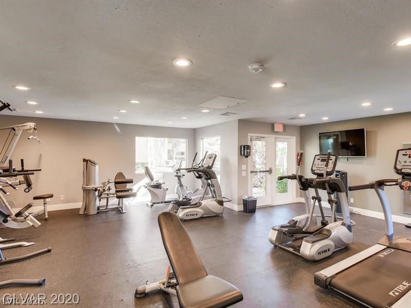 Photo 11 of 35, 4200 S Valley View Boulevard #3051