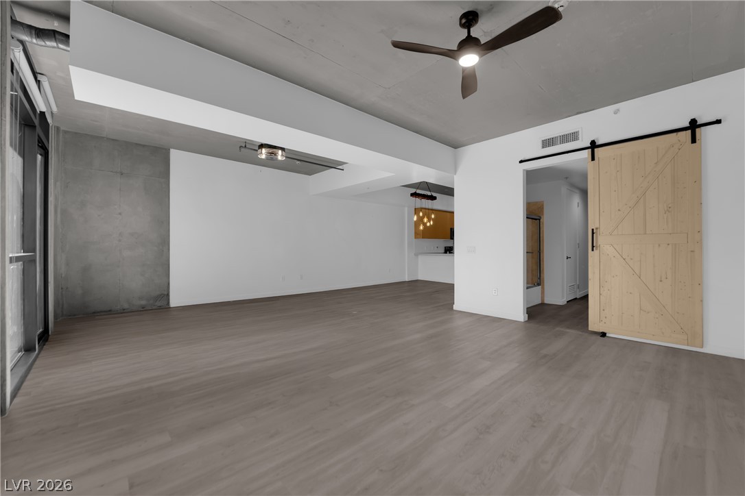 Photo 18 of 48, 353 E Bonneville Avenue #257