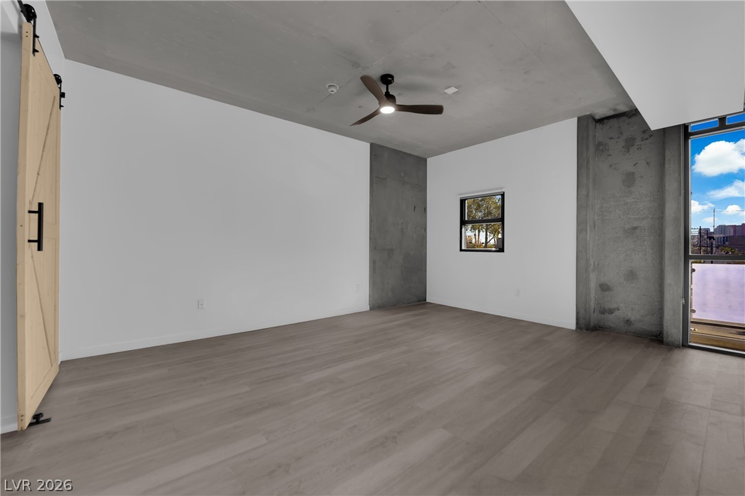 Photo 21 of 48, 353 E Bonneville Avenue #257
