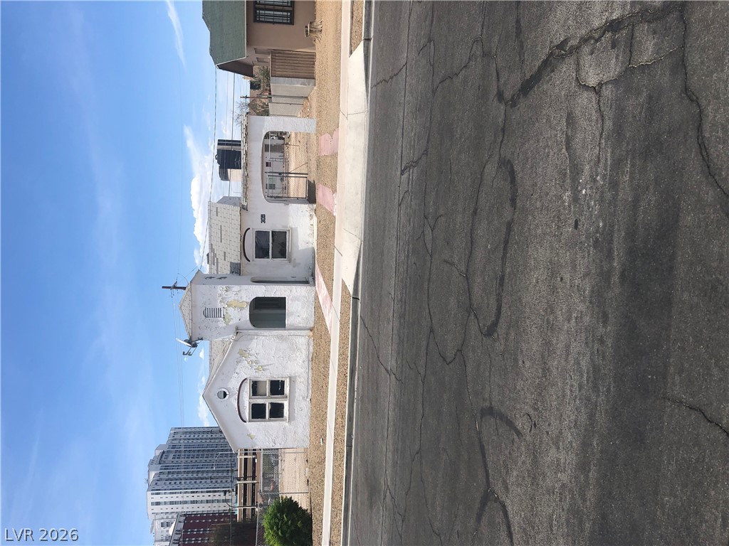 309 N 9th Street, Las Vegas 89101