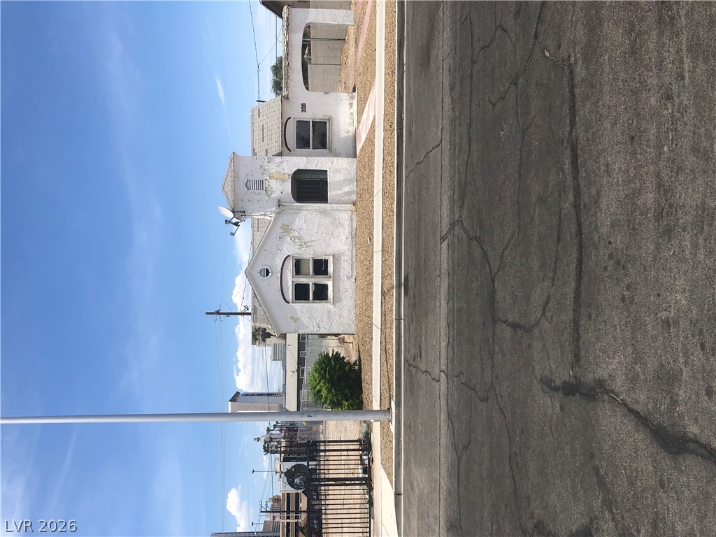 Photo 2 of 309 N 9th Street