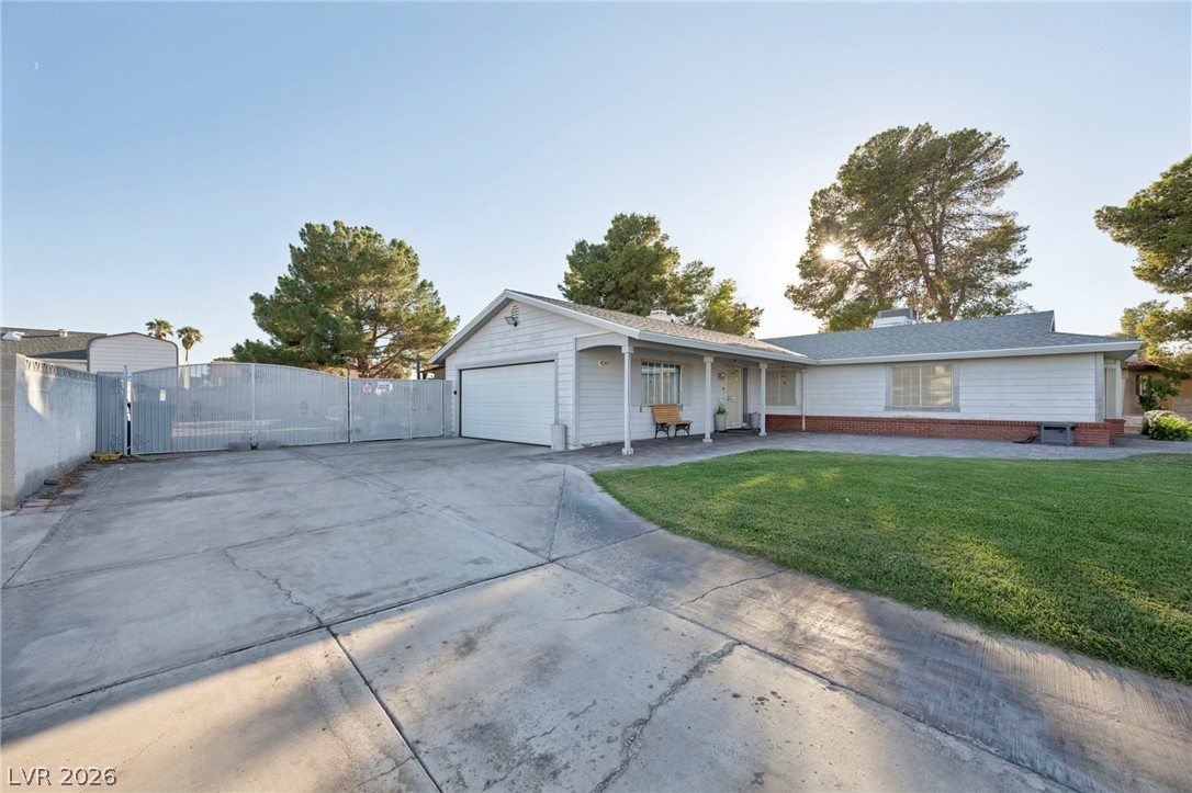 Photo 6 of 67, 4207 Rustic Court