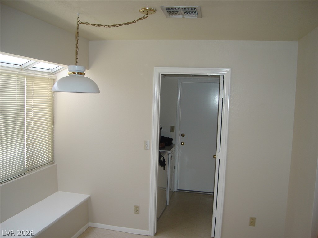 Photo 9 of 23, 9816 Cactus View Avenue
