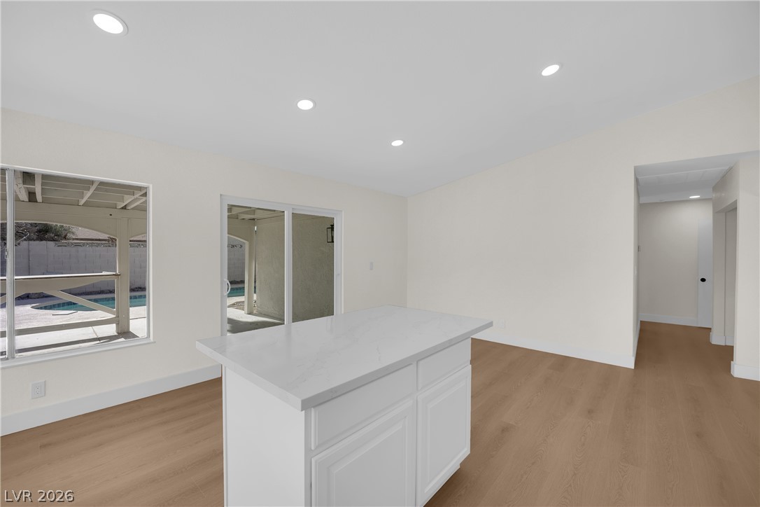 Photo 10 of 42, 5420 Oxbow Street