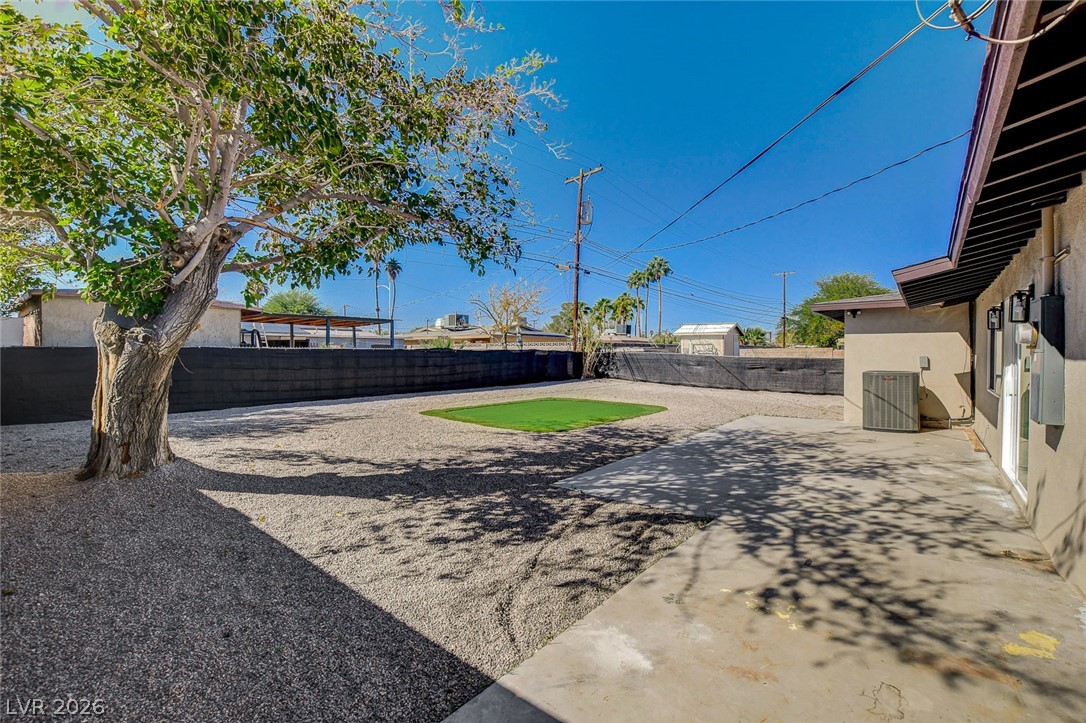 Photo 44 of 48, 909 Mezpah Street