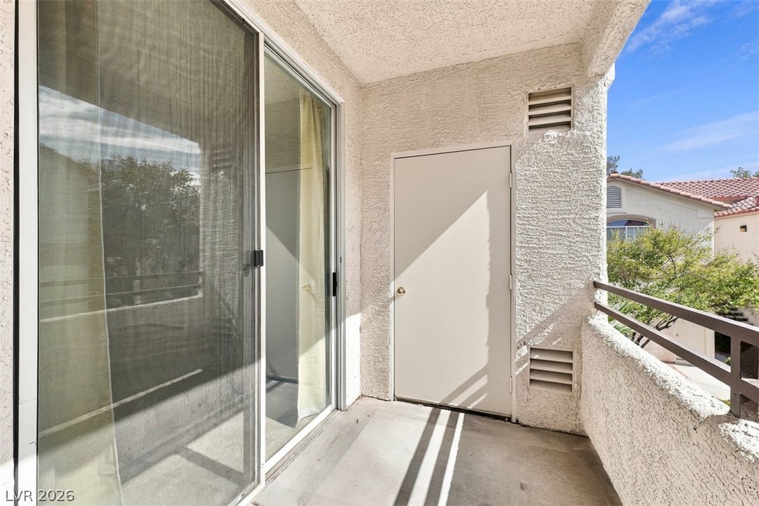 Photo 4 of 1830 N Buffalo Drive #2108