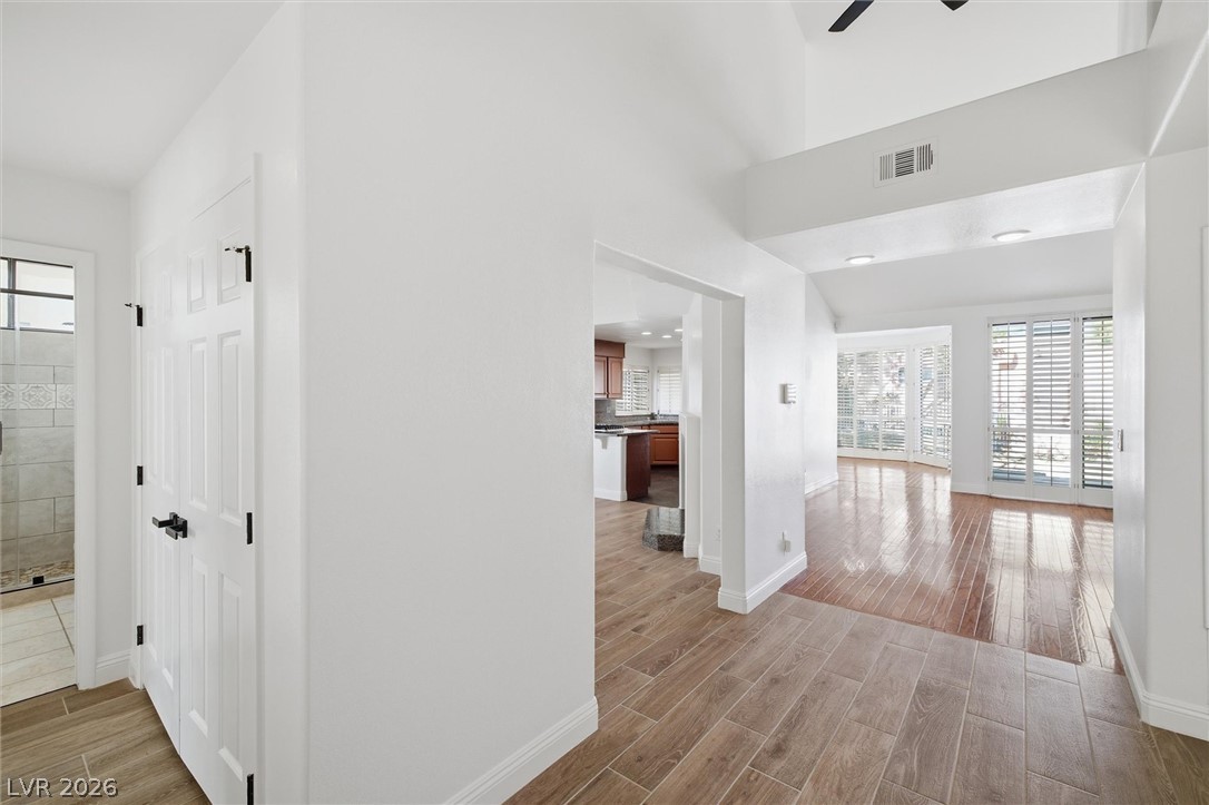 Photo 4 of 3330 Brookfield Drive