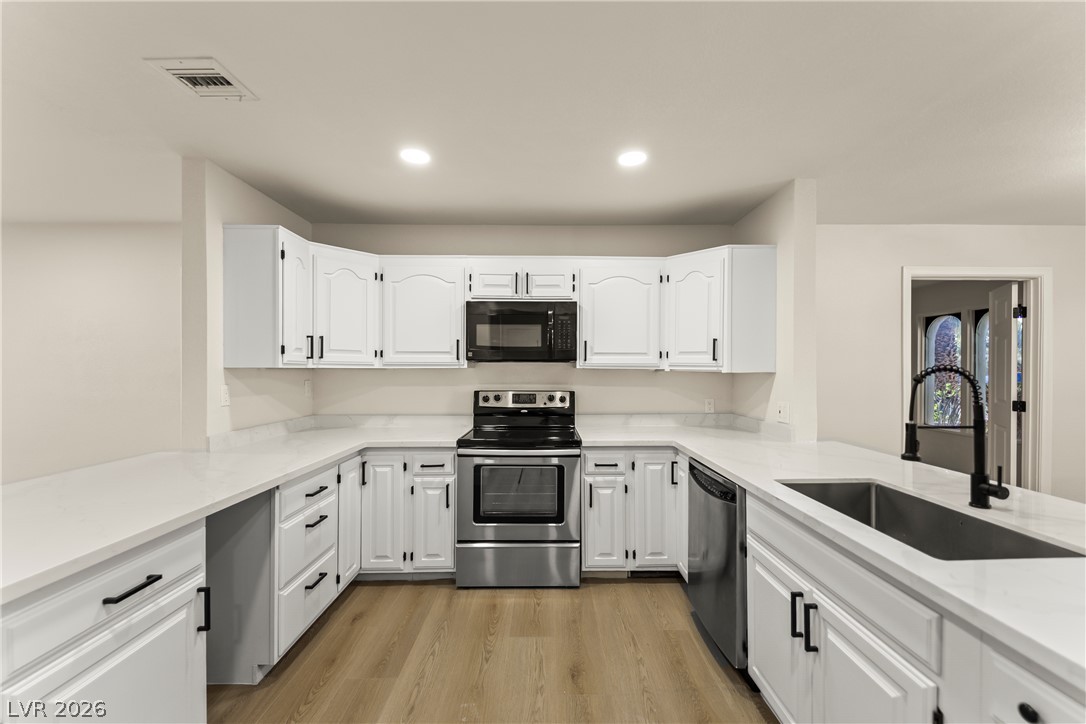 Photo 10 of 42, 4444 Denia Circle