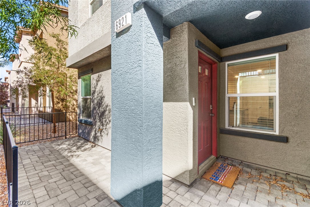 Photo 7 of 44, 6921 Honor Hill Street
