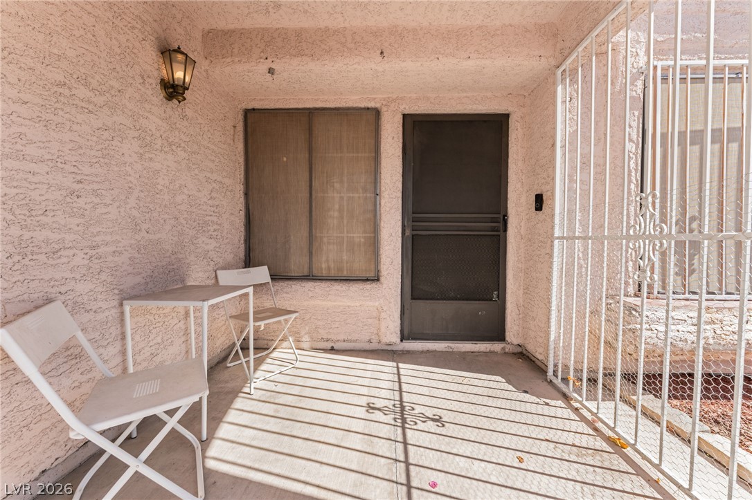Photo 7 of 42, 901 Shifting Sands Drive