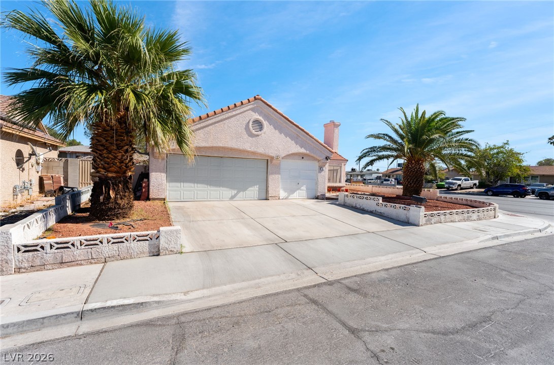 Photo 4 of 901 Shifting Sands Drive