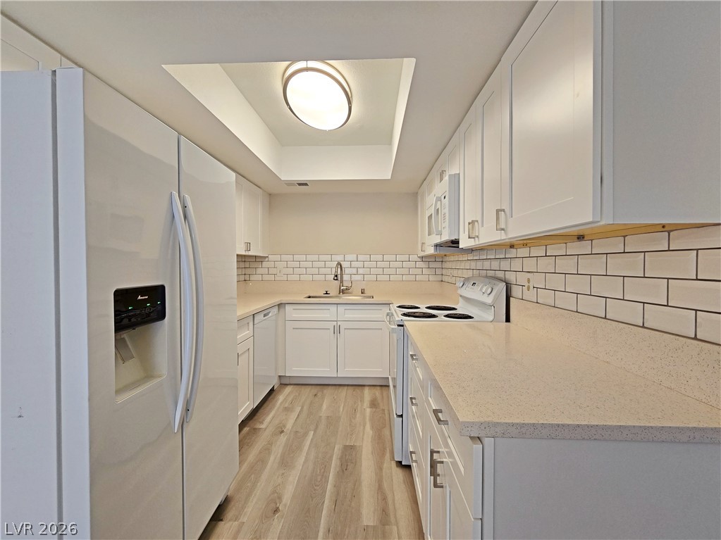 Photo 14 of 36, 1025 Willow Tree Drive #A