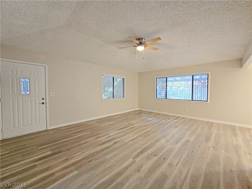 Photo 7 of 36, 1025 Willow Tree Drive #A