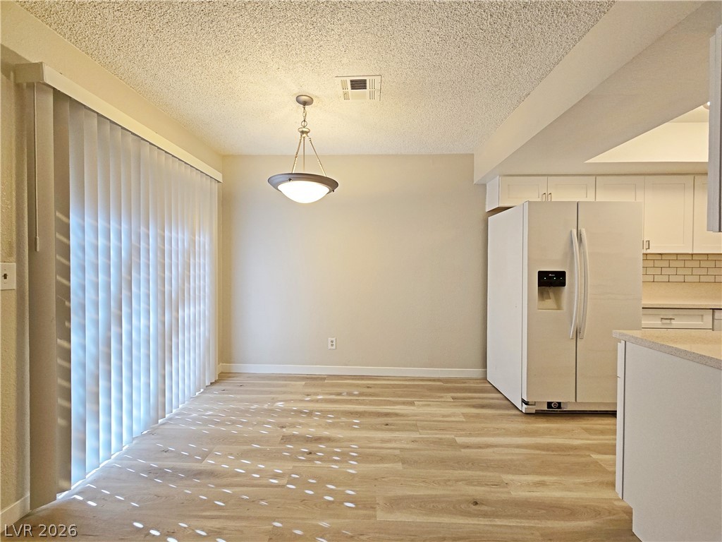 Photo 12 of 36, 1025 Willow Tree Drive #A
