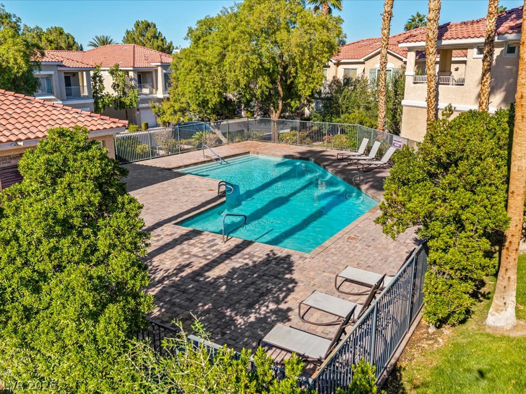 Photo 43 of 46, 251 S Green Valley Parkway #5111