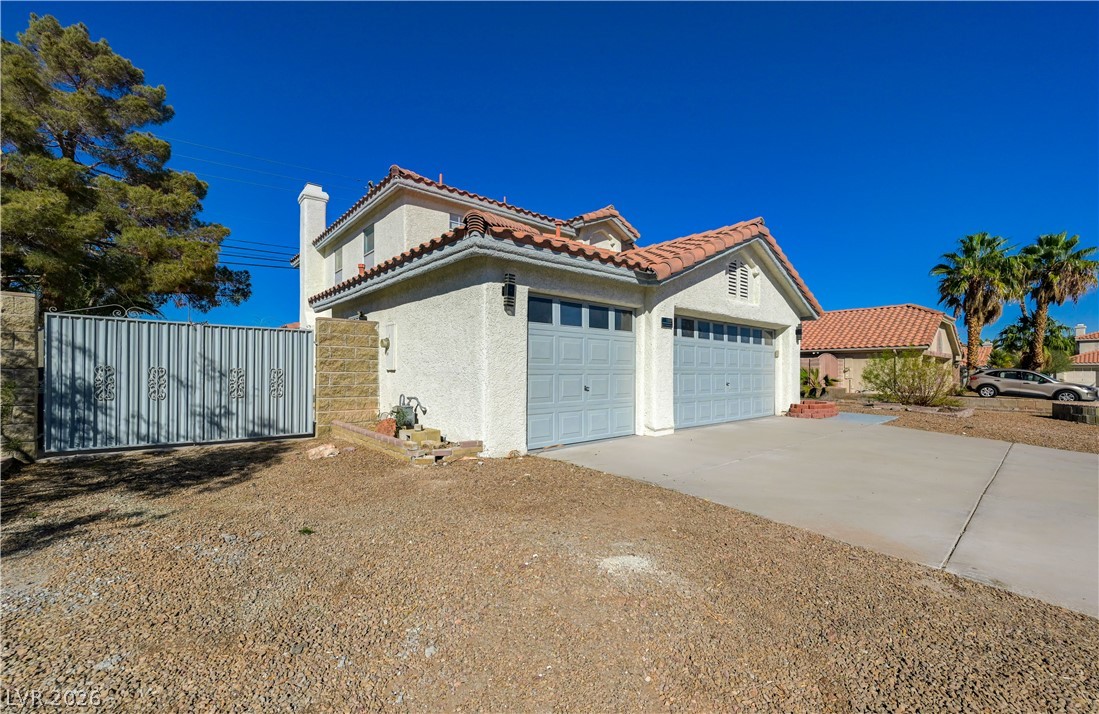 Photo 4 of 1252 Little Sidnee Drive