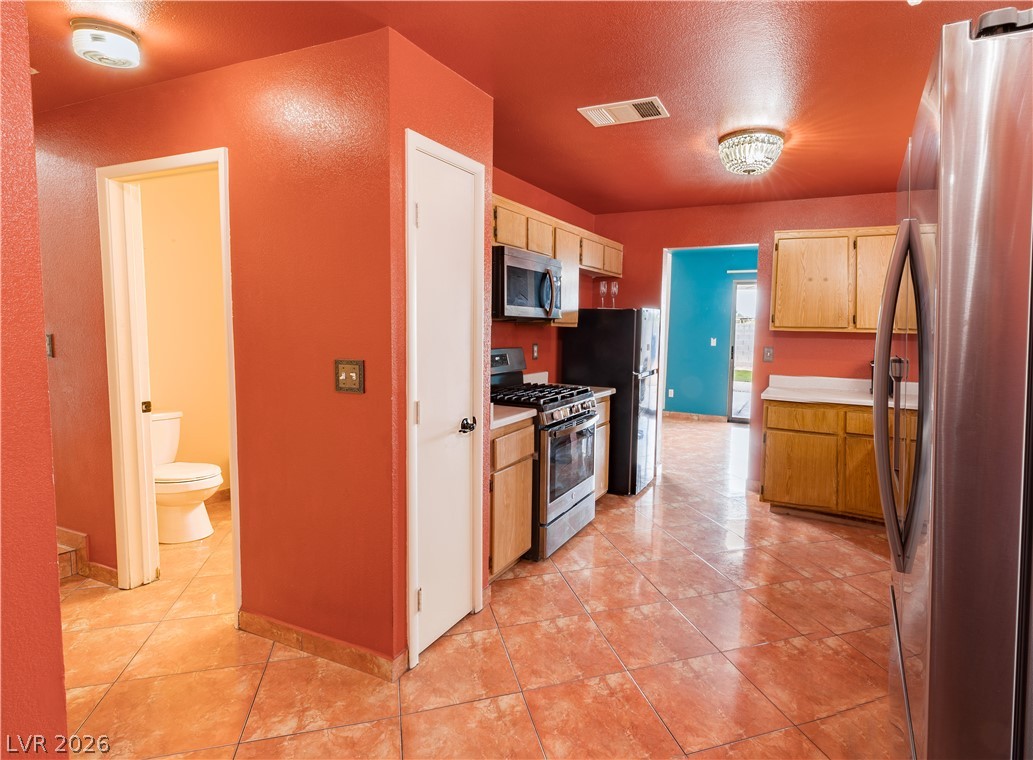 Photo 6 of 17, 4016 Abrams Avenue