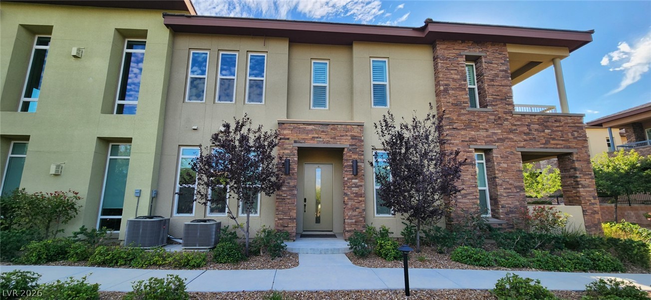 Photo 2 of 11280 Granite Ridge Drive #1126