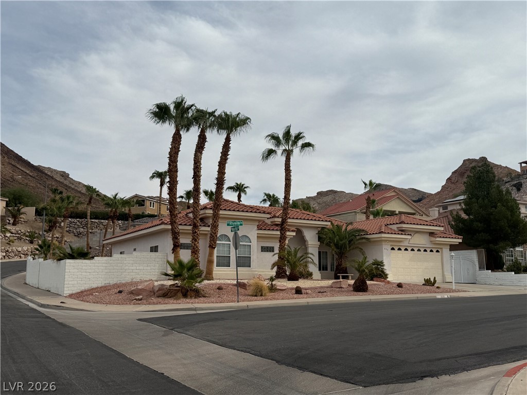 Photo 6 of 42, 899 Rhyolite Terrace