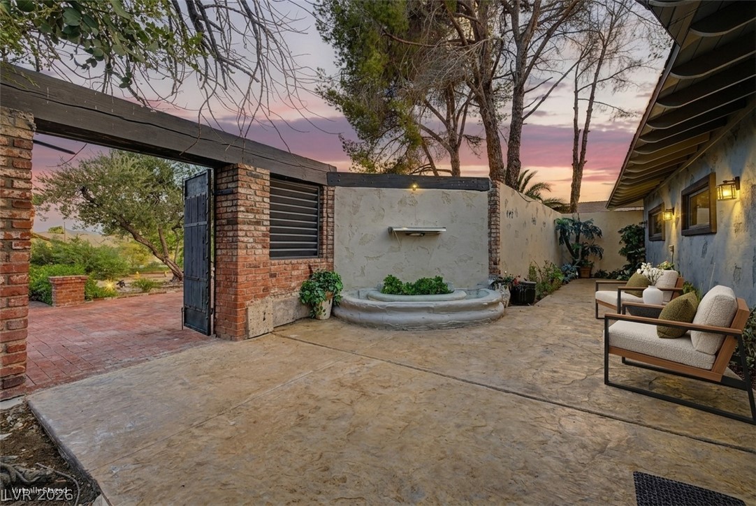 Photo 4 of 1572 Santa Anita Drive