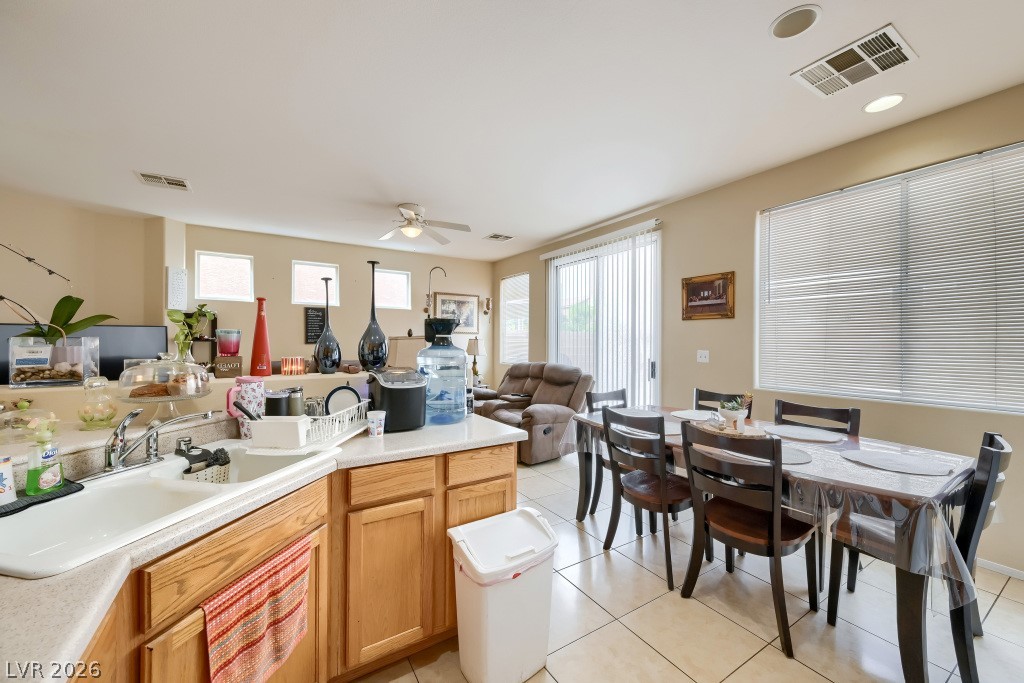 Photo 7 of 23, 6322 Rubylyn Avenue