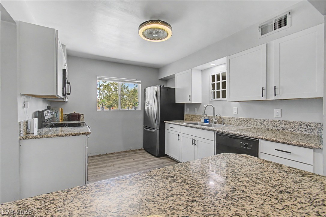 Photo 5 of 1937 Peyton Drive