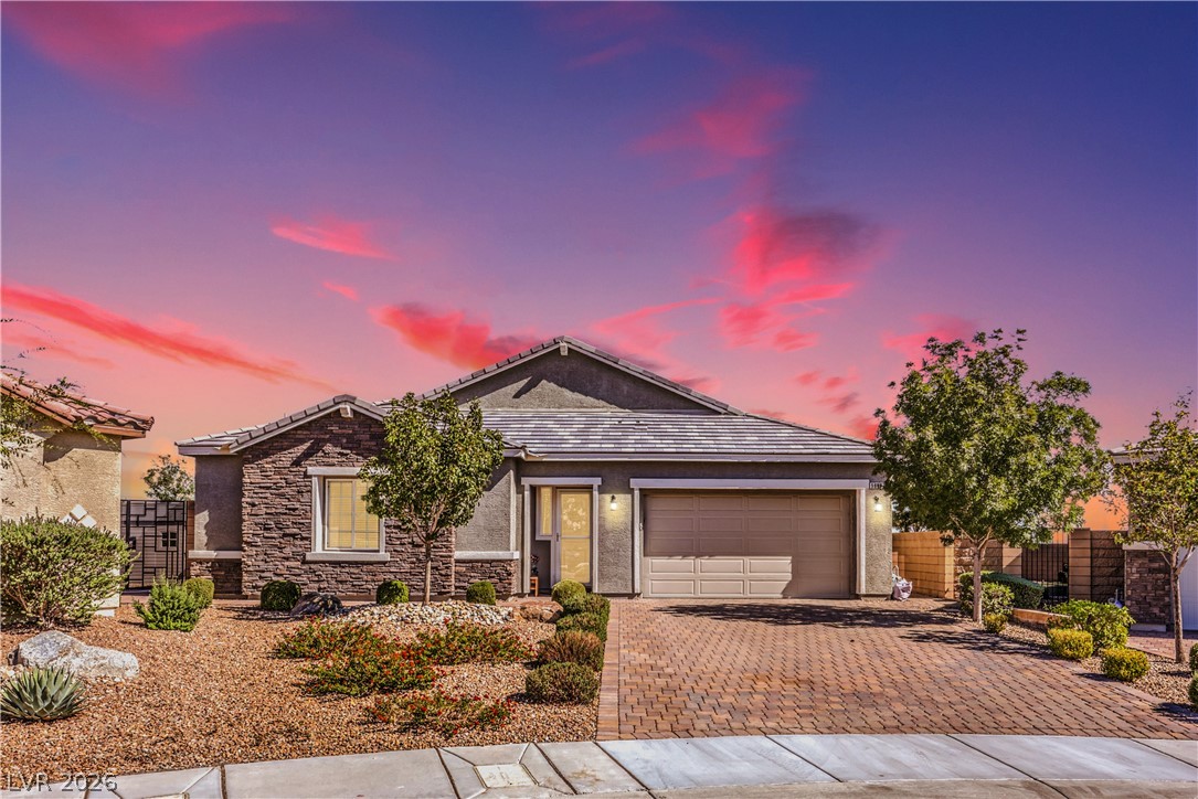 9800 Jewelflower Avenue, Las Vegas