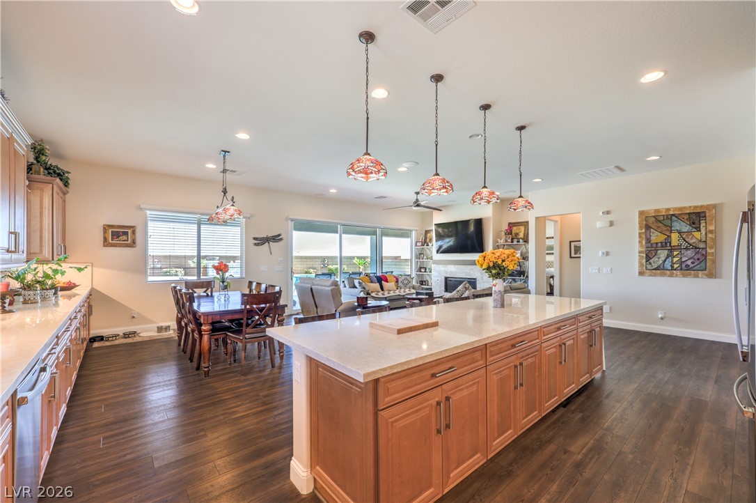 Photo 7 of 34, 9800 Jewelflower Avenue