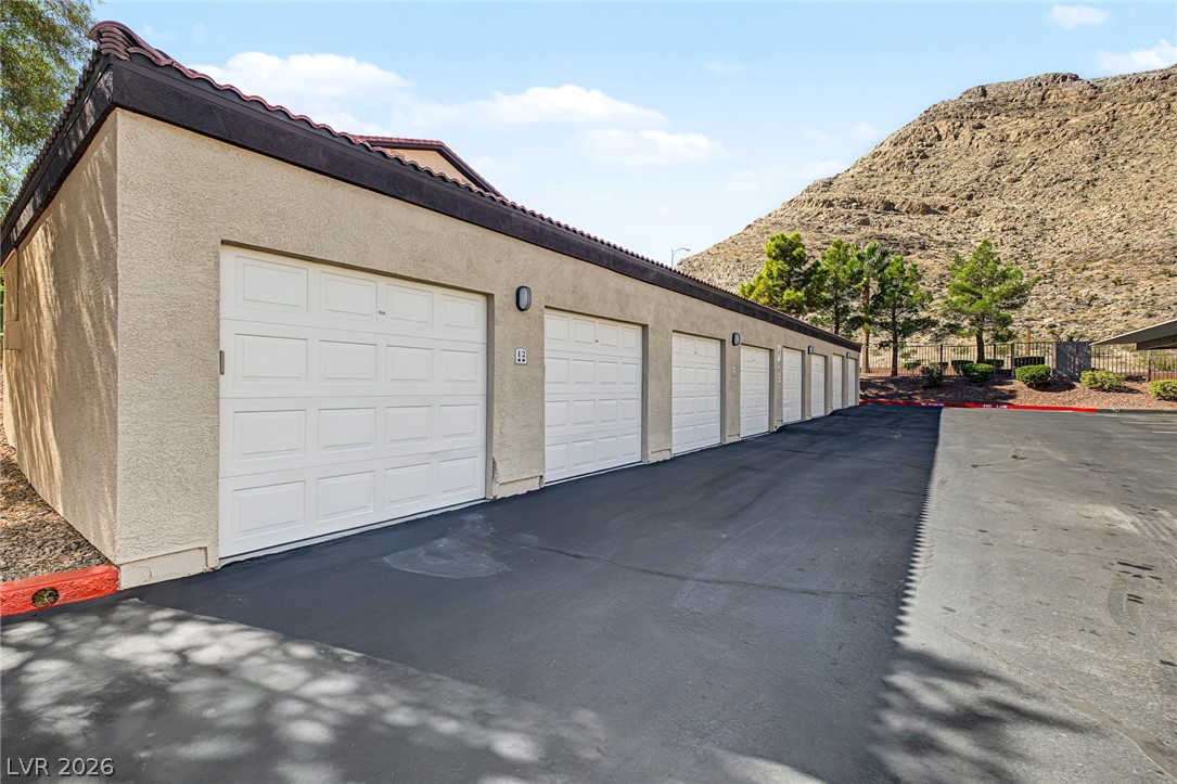Photo 8 of 34, 3395 Cactus Shadow Street #104