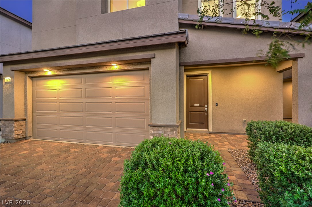 Photo 4 of 9428 Lunar Effect Street