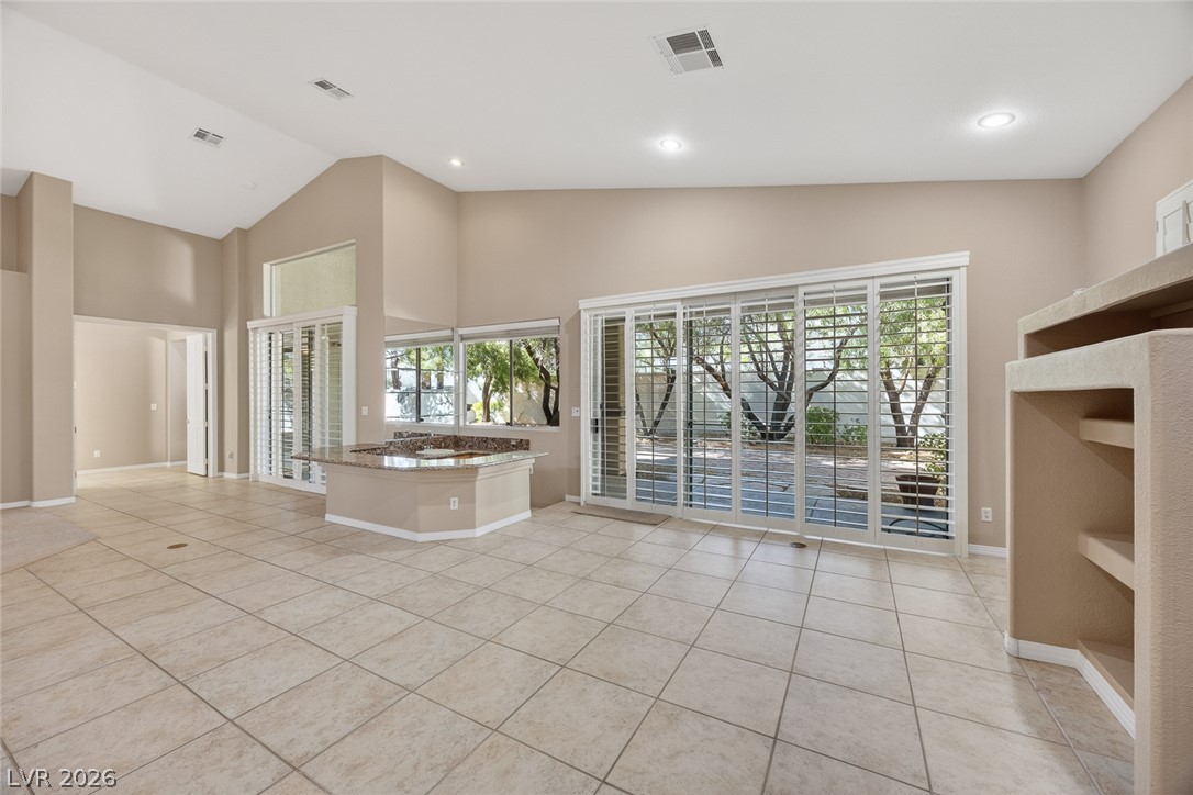 Photo 9 of 35, 541 Summer Mesa Drive