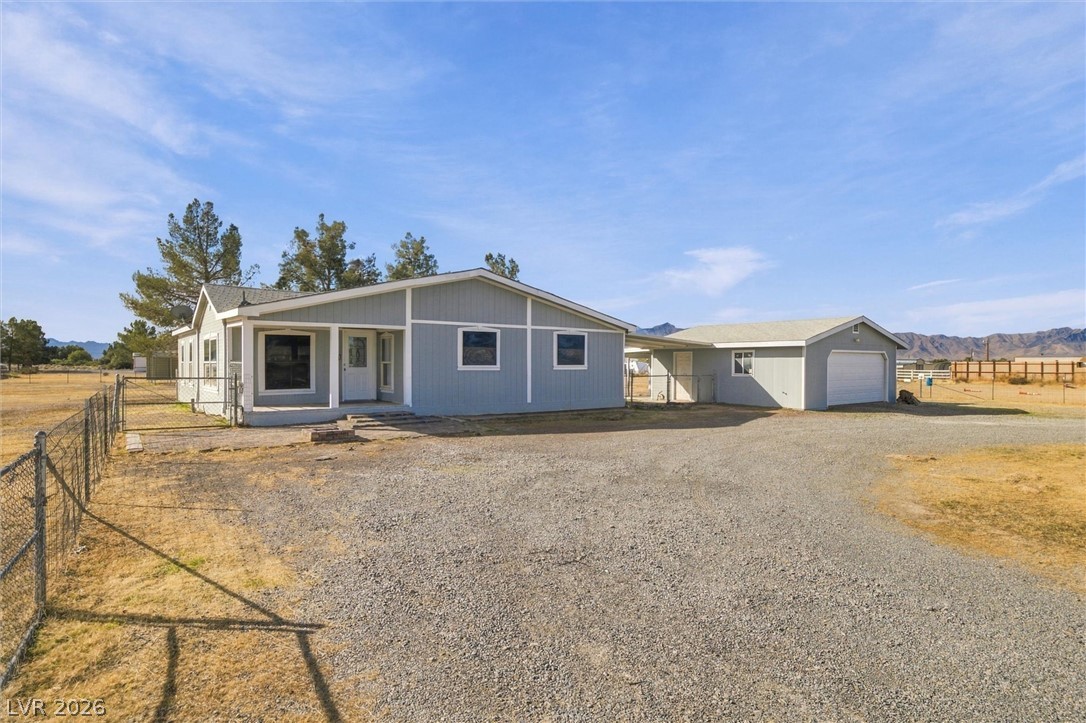 3661 E Navajo Boulevard, Pahrump