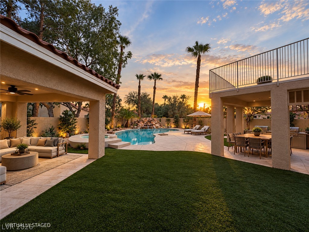 8132 Bay Harbor Drive, Las Vegas