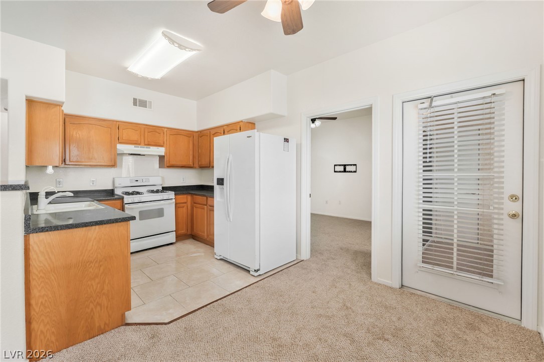 Photo 9 of 29, 3400 Cabana Drive #2003