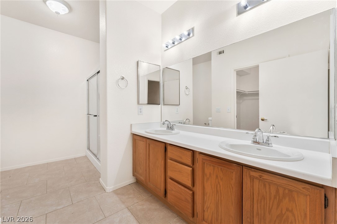Photo 17 of 29, 3400 Cabana Drive #2003