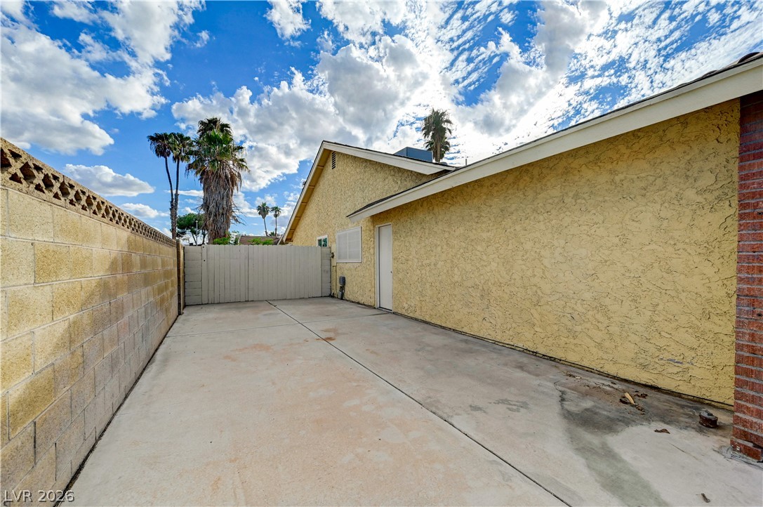 Photo 48 of 68, 4445 Palencia Avenue