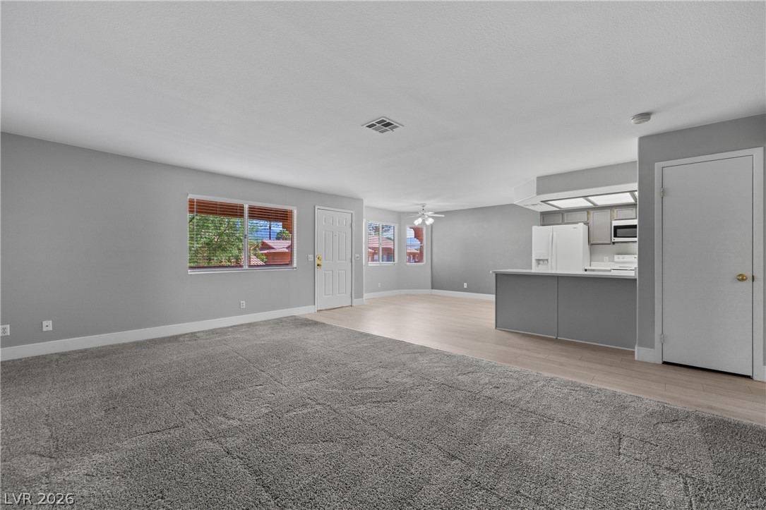 Photo 4 of 972 Mesquite Springs Drive #201