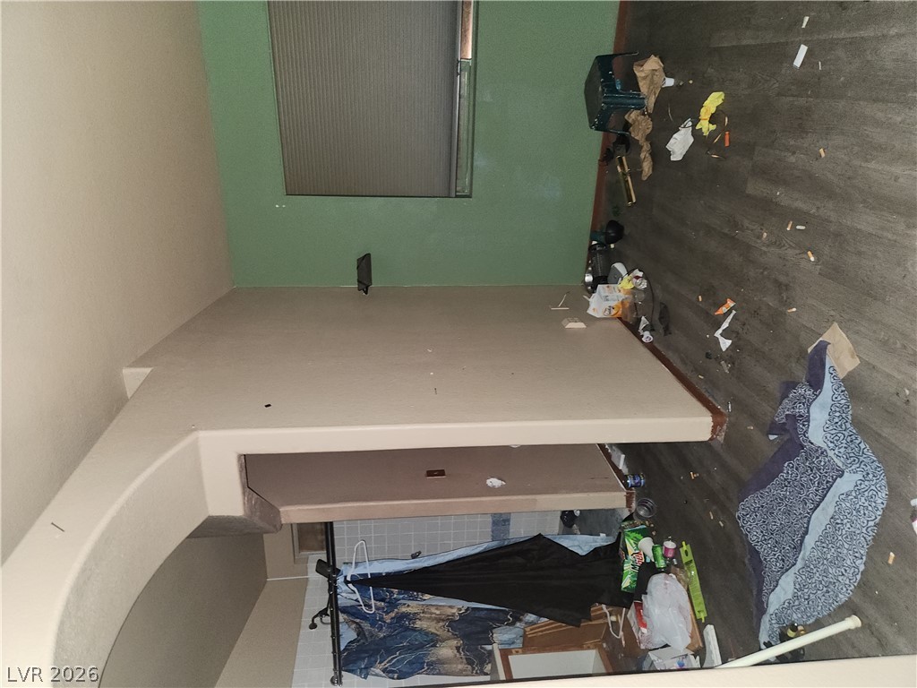 Photo 8 of 13, 906 Dodee Court