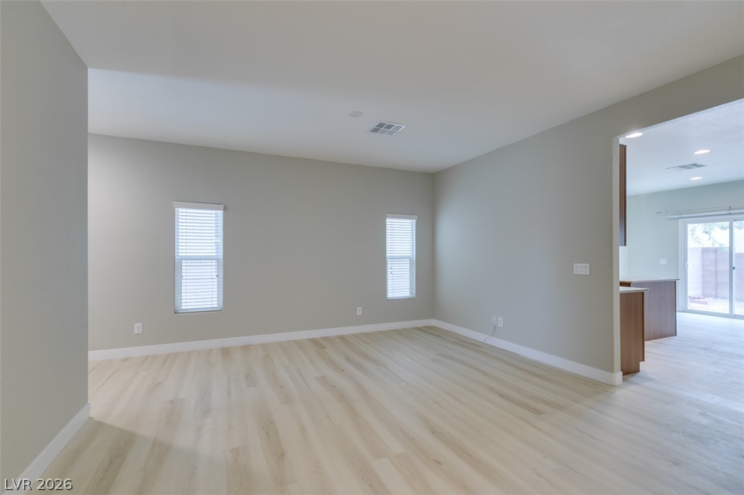 Photo 6 of 45, 5334 Rapunzel Court