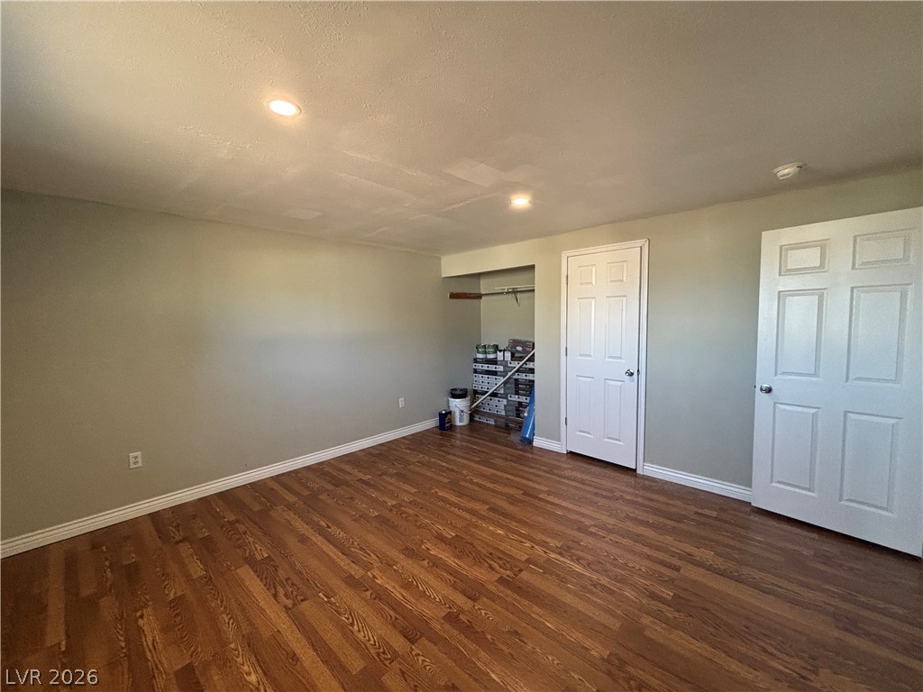 Photo 9 of 18, 860 Avenue N