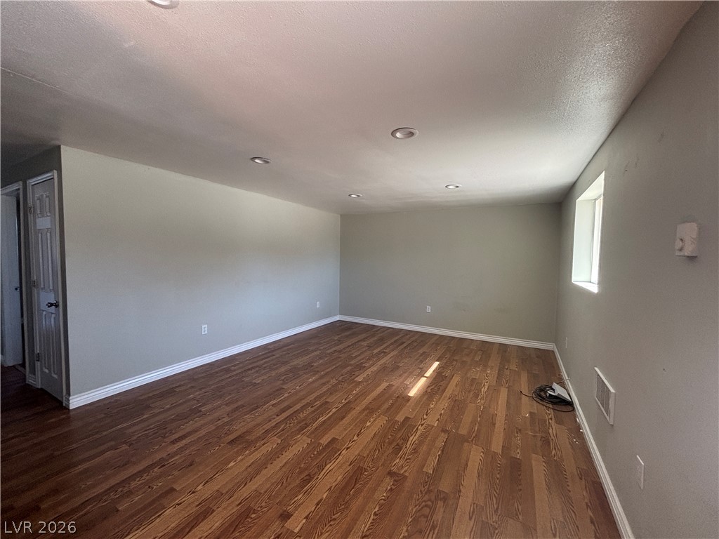 Photo 5 of 860 Avenue N