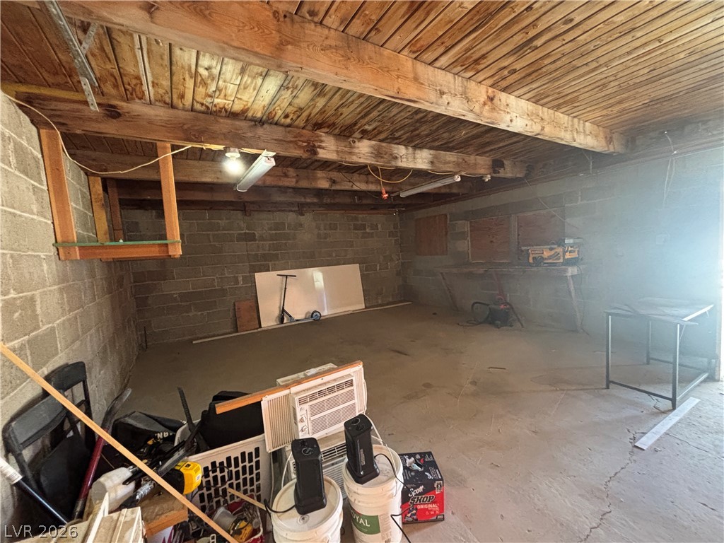 Photo 13 of 18, 860 Avenue N