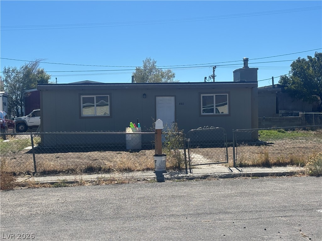 Photo 2 of 860 Avenue N