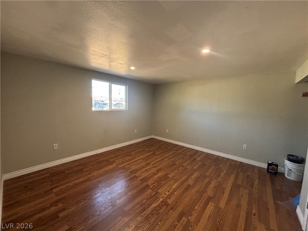 Photo 8 of 18, 860 Avenue N