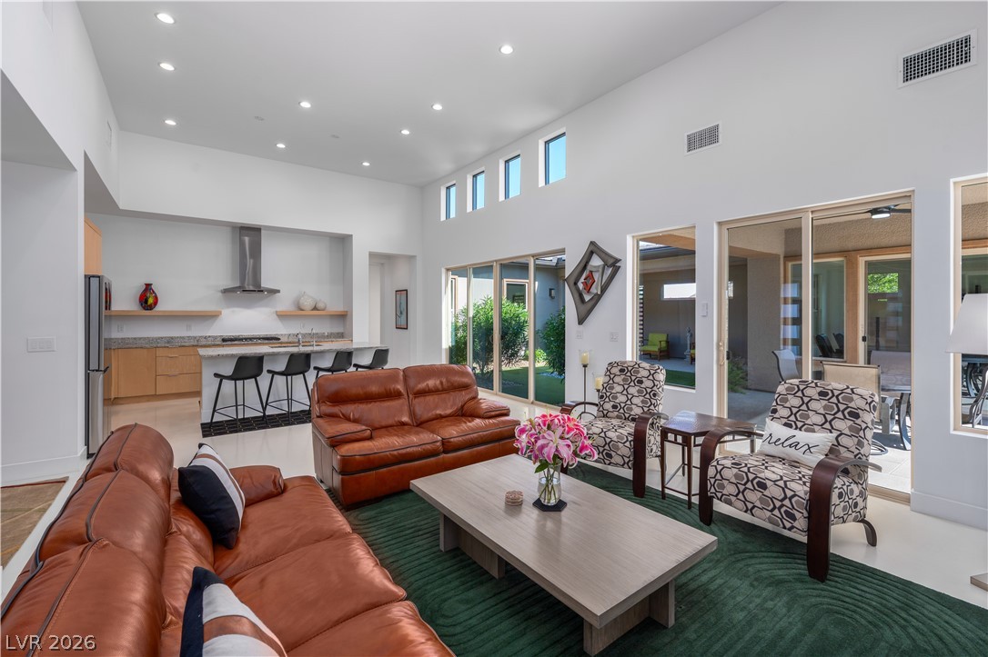 Photo 6 of 58, 6881 Wood Clover Court