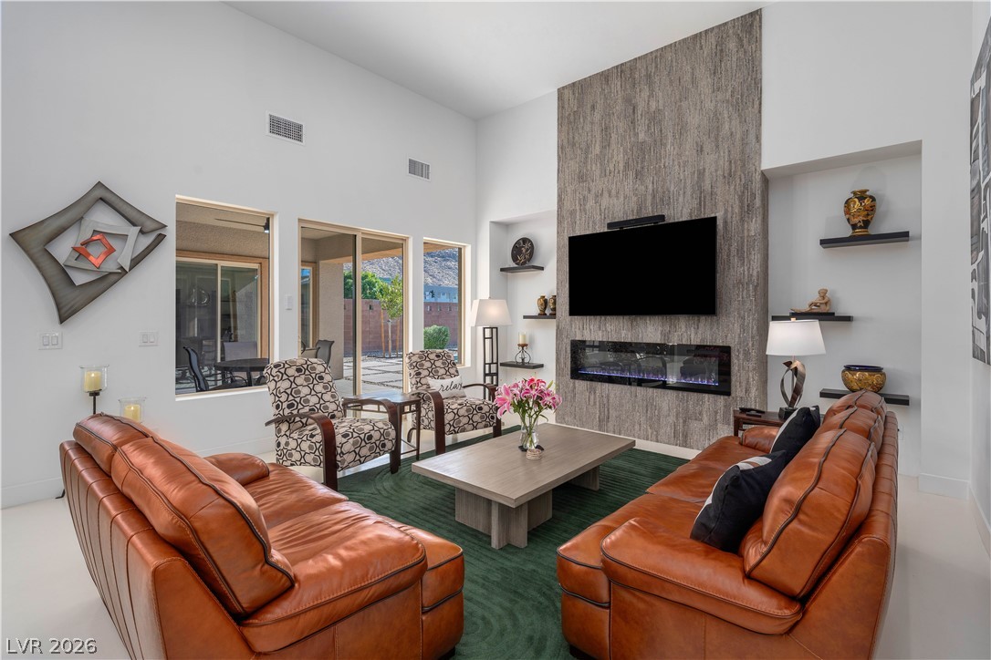 Photo 10 of 58, 6881 Wood Clover Court