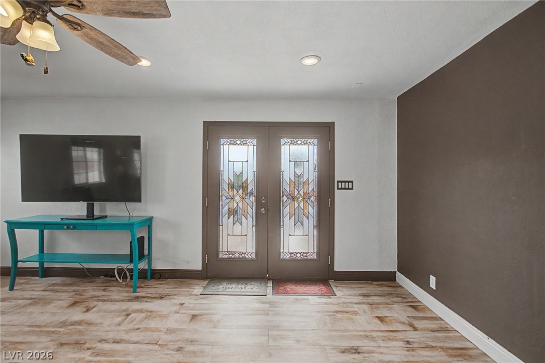 Photo 5 of 6912 Vivian Circle
