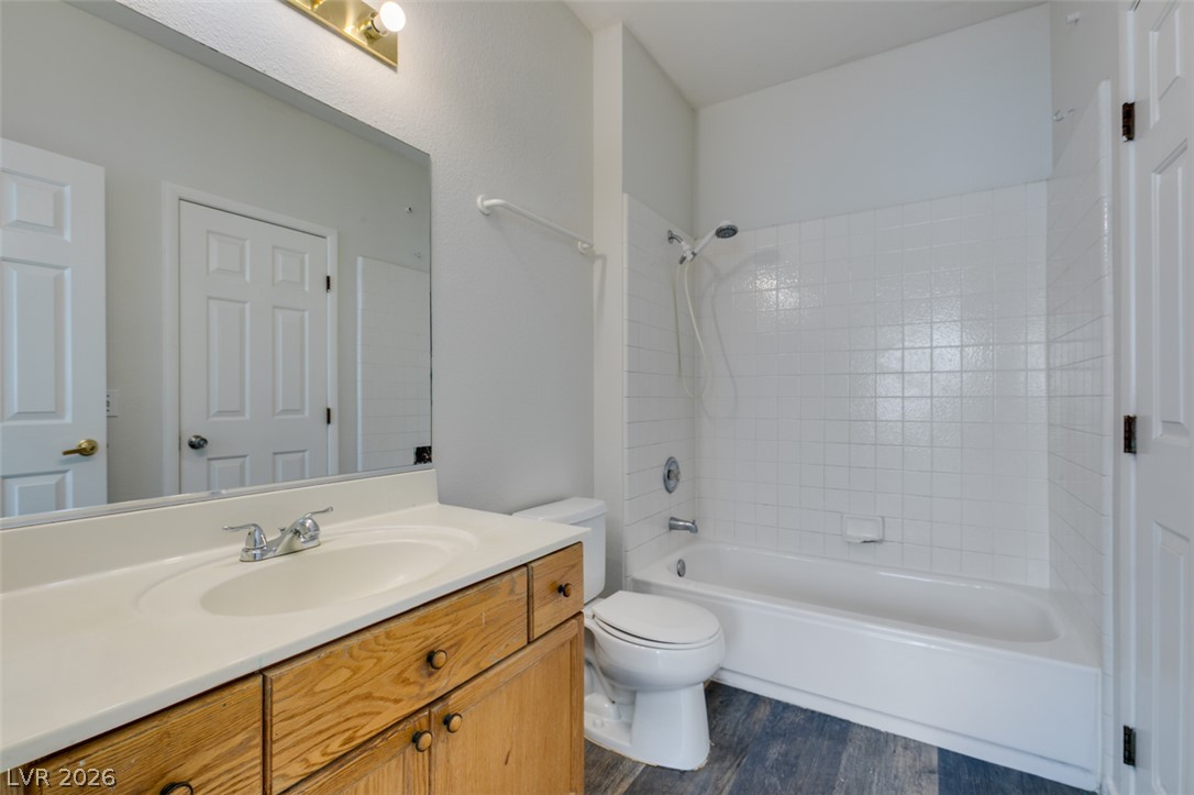 Photo 32 of 41, 352 Pine Haven Street #205