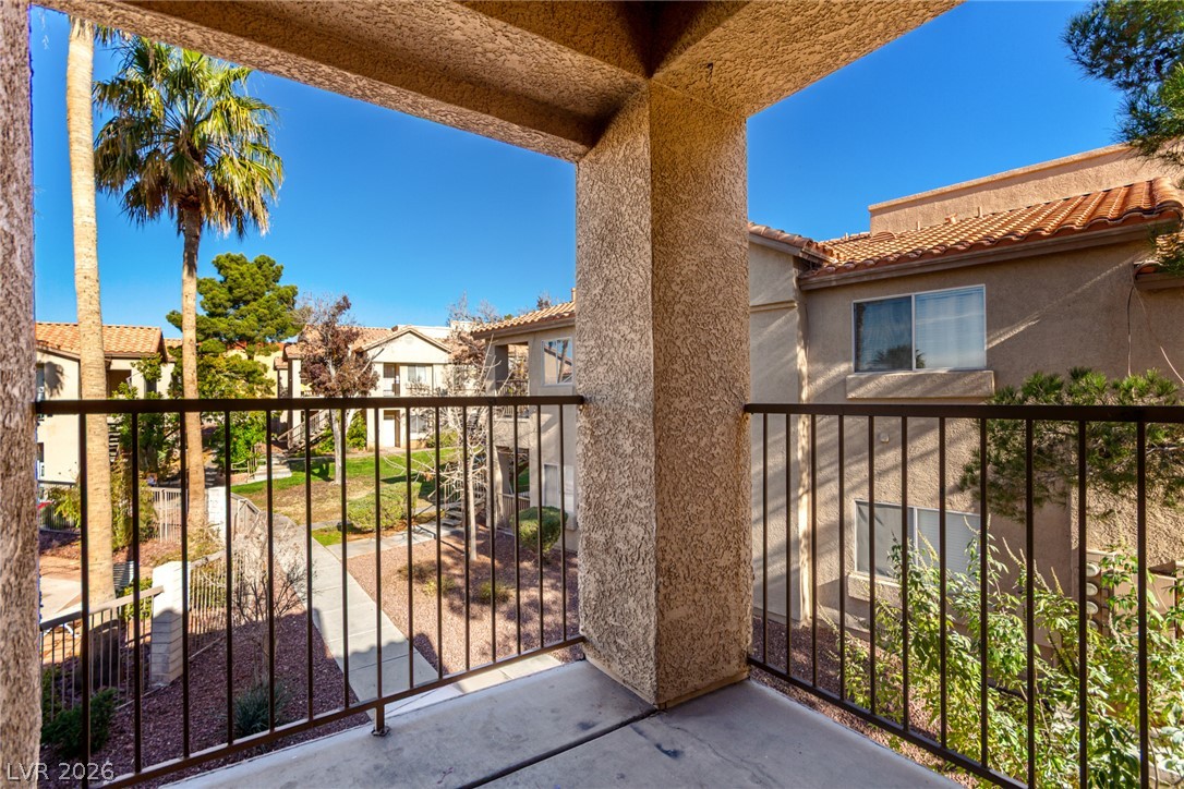 Photo 30 of 43, 2110 Los Feliz Street #2015